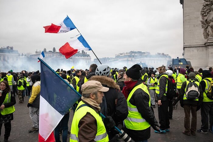 Un An Après Les Gilets Jaunes La Taxe Carbone Est Au Point
